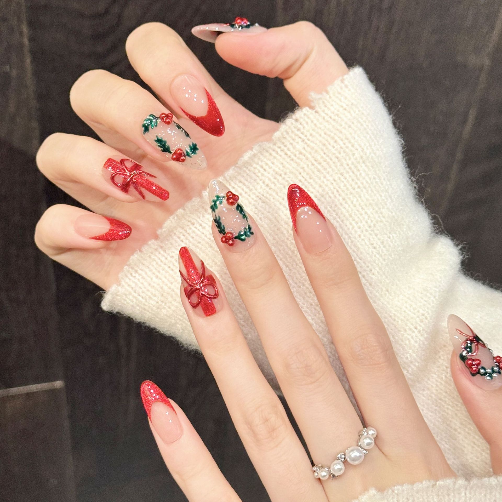 เล็บปลอมสำเร็จรูปสีแดงนู้ดทรงอ - Nail Art Press On บทวิจารณ์และราคา