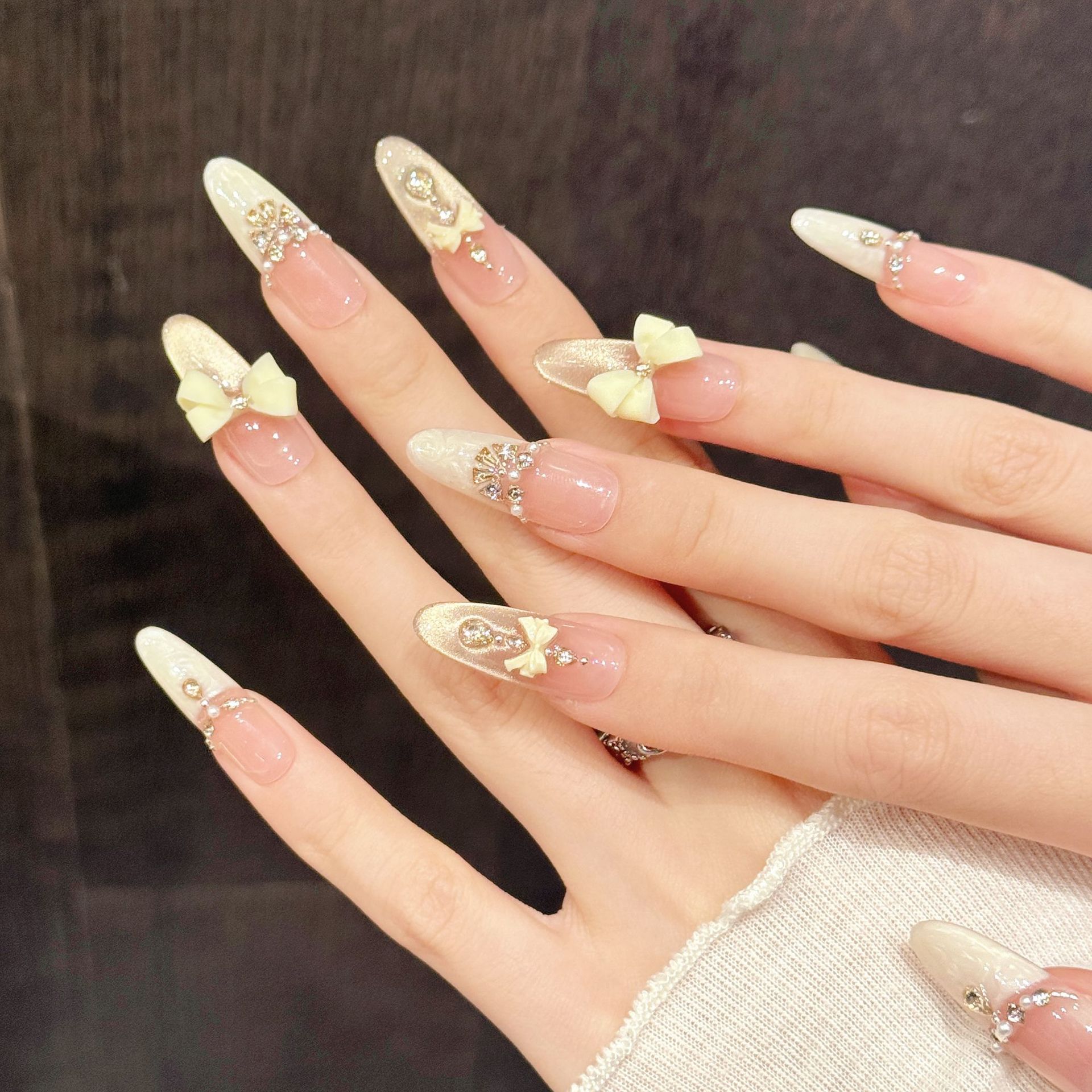 เล็บปลอมทำมือ 10 ชิ้น ลายตาแมว - Nail Art Press On บทวิจารณ์และราคา